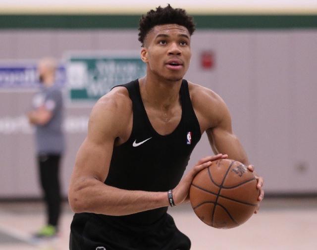 伤病背后的 伤病背后的