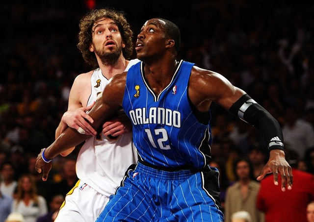 球迷们通过 球迷们通过