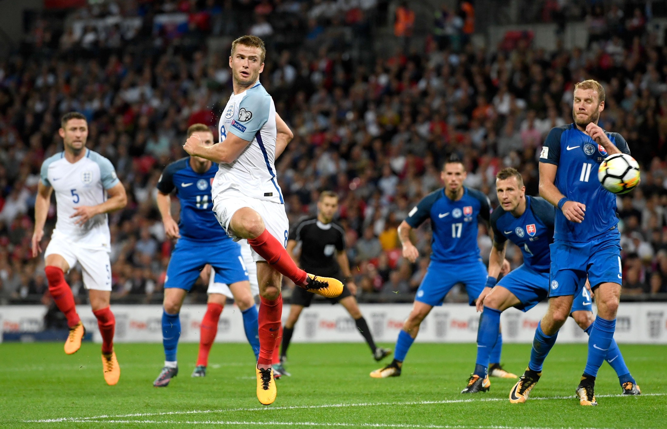 中保持清晰 中保持清晰