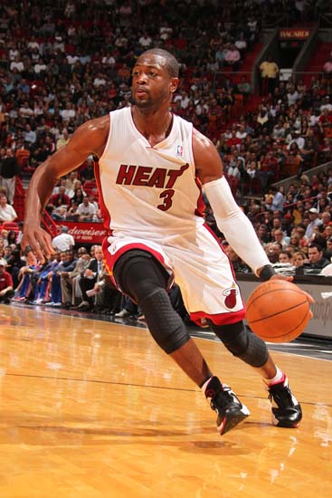 成后场发难 成后场发难